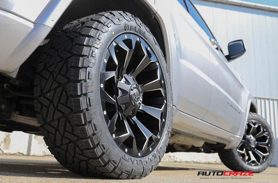 JEEP-GRAND-CHEROKEE-ASSAULT-GLOSS-BLACK-MILLED-ACCENTS